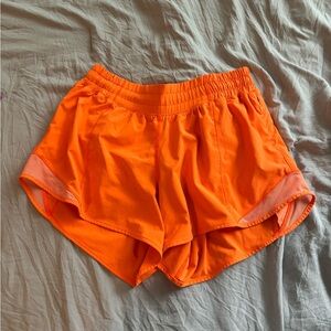 Lululemon Hotty Hot Shorts 4”